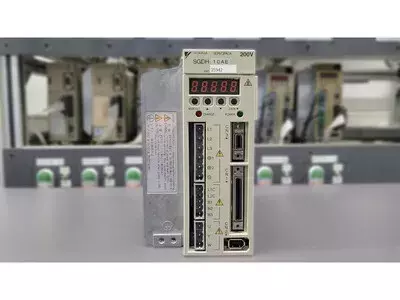 Yaskawa SGDH-10AE Ver. 35942 Servopack 