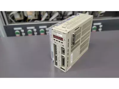 Yaskawa SGDH-10AE Ver. 37A44 Servopack