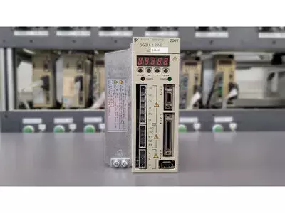 Yaskawa SGDH-10AE Ver. 37A44 Servopack