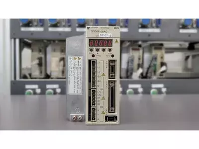 Yaskawa SGDM-08AD Ver. 10107-5 Servopack 