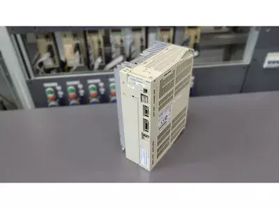 Yaskawa SGDM-30DN Ver. 7000A Servopack 