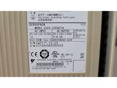 Yaskawa SGDV-200A01A Servopack