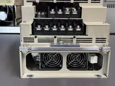Yaskawa SGDV-260D01A Servopack
