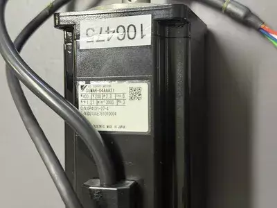 Yaskawa SGMAH-04AAA21 Servo Motor