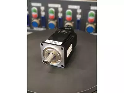 Yaskawa SGMAV-04ADA61 Servo Motor