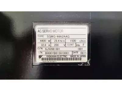 Yaskawa SGMG-44A2AAG Servo Motor