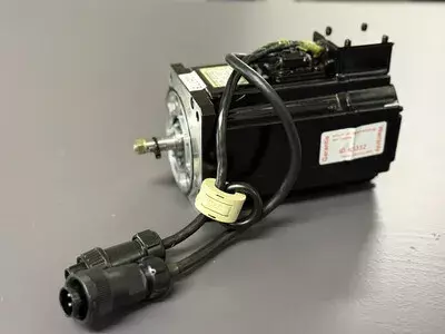 Yaskawa SGMGH-03A5A-SE11 AC Servo Motor 
