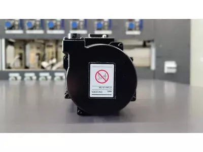 Yaskawa SGMGS-05A5W-SE11 Servo Motor