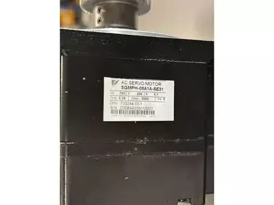 Yaskawa SGMPH-08A1A-SE31 Servo Motor