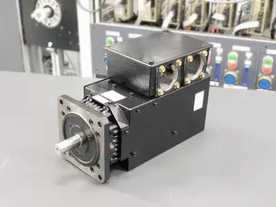 Yaskawa USAIKM-15-MN34 AC Servo Motor