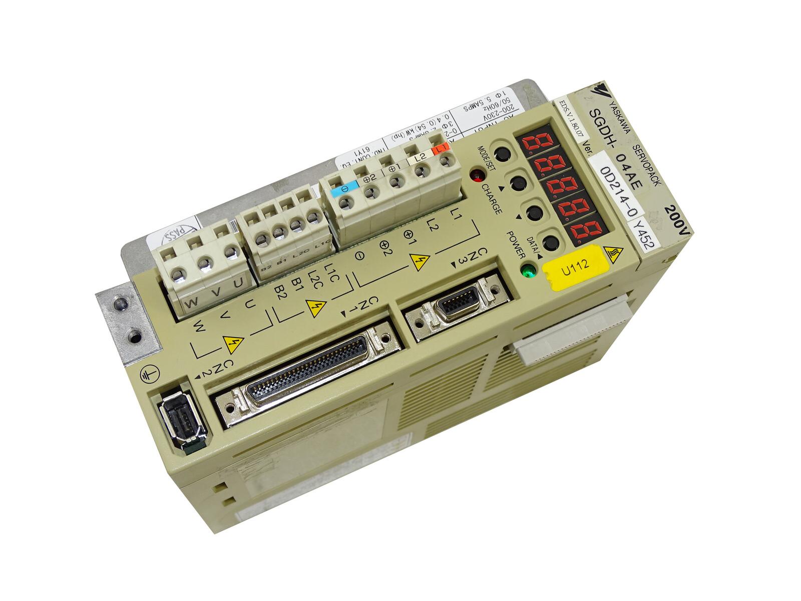 Yaskawa SGDH04AEY452 Ver.0D2140 Servopack