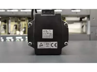 Mitsubishi HC-MF73K-UE AC Servo Motor
