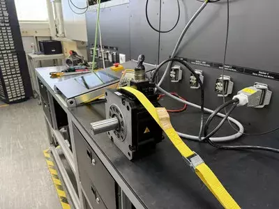 Mitsubishi HF-H204S AC Servo Motor 