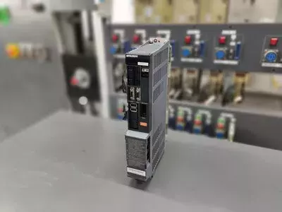 Mitsubishi MDS-DH-V1-40 Servo Drive Unit