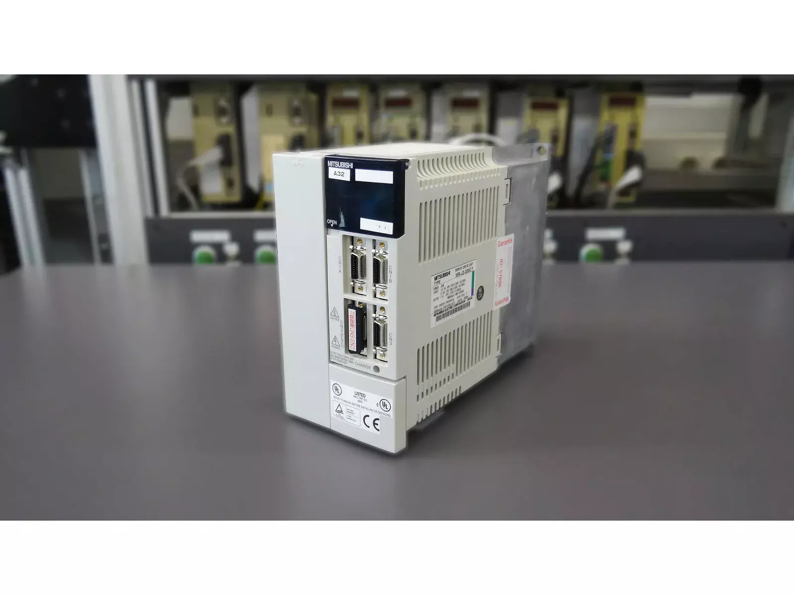 Mitsubishi MR-J2-200CT Servo Drive Unit