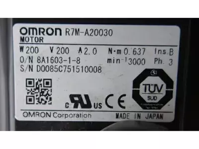 Omron R7M-A20030 AC Servo Motor 