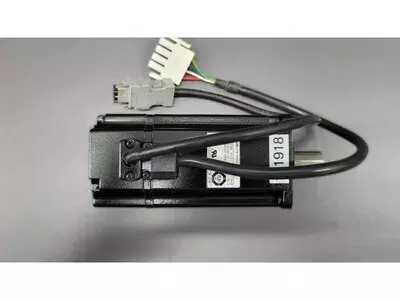 Omron R7M-A40030-S1 AC Servo Motor 