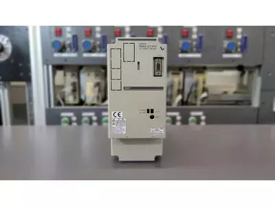 Omron R88D-UT40V AC Servo Driver