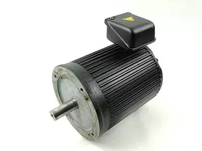 Yaskawa EELQ-5TW/ 0.1kW Spindle Motor
