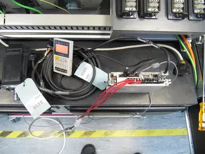 Yaskawa SGD7S-R90A20A  AC Drive 