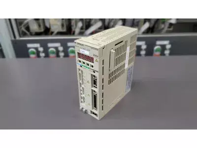 Yaskawa SGDH-02AE-OY Ver. 54A45 Servopack 