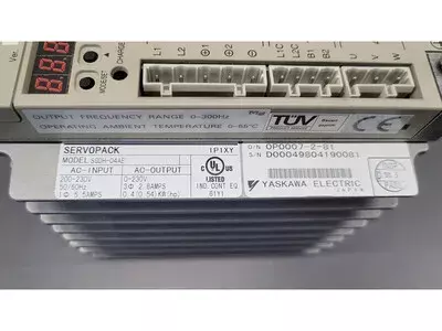 Yaskawa SGDH-04AE Ver. 0800E Servopack