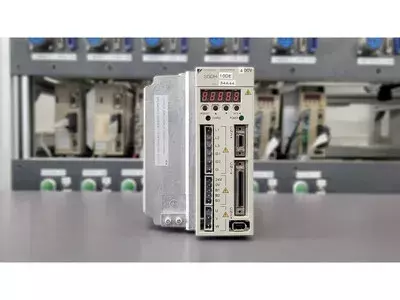 Yaskawa SGDH-10DE  Servopack 