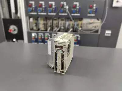 Yaskawa SGDH-15DE-OY Ver. 33840-0 Servopack 