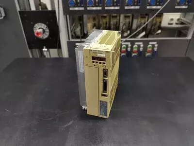 Yaskawa SGDH-20AE Ver. 38A44 Servopack
