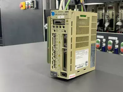 Yaskawa SGDM-04AC-SD2B Servopack