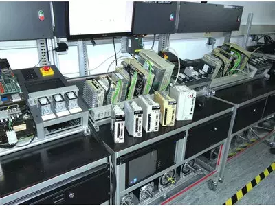 Yaskawa SGDS-04A12A Servopack