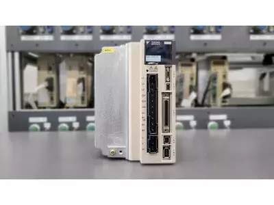 Yaskawa SGDV-1R9D01A Servopack