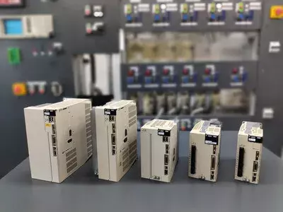 Yaskawa SGDV-200A01A Servopack