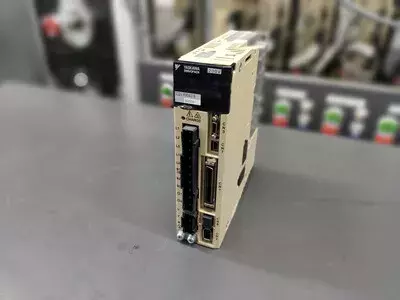 Yaskawa SGDV-R90A01B002000 Servopack