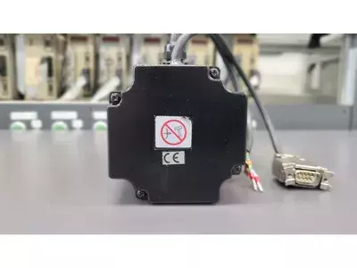 Yaskawa SGM-08V316S AC Servo Motor