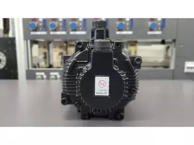 Yaskawa SGMKS-44A5A-MU12 Servo Motor