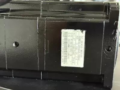 Yaskawa SGMPH-04A1A-YR52 AC Servo Motor 