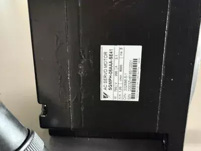 Yaskawa SGMPH-08AAA-SE41 Servo Motor