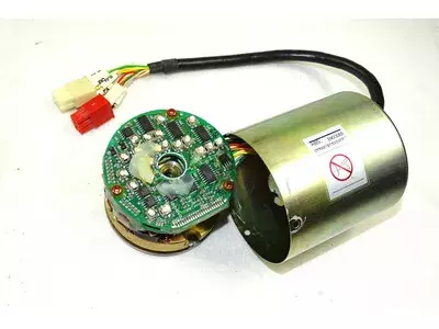 Yaskawa UTMAH-B15AS4KB  Absolute Encoder 15bit
